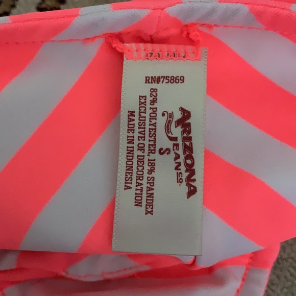 New Bright Pink Bikini - Picture 4 of 9